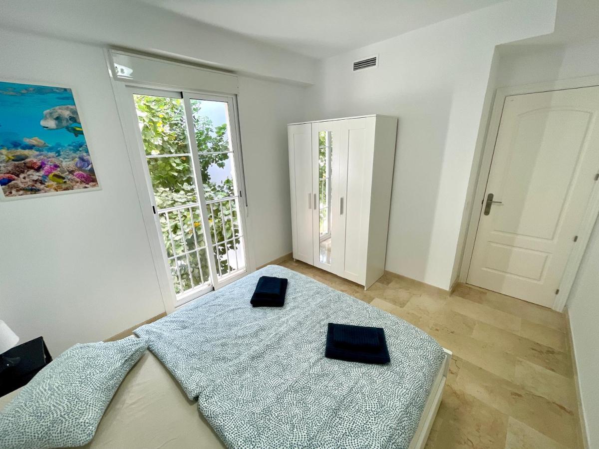 Top Sea View Apartment - 7 Minutes To Sotogrande Castillo de Sabinillas Kültér fotó